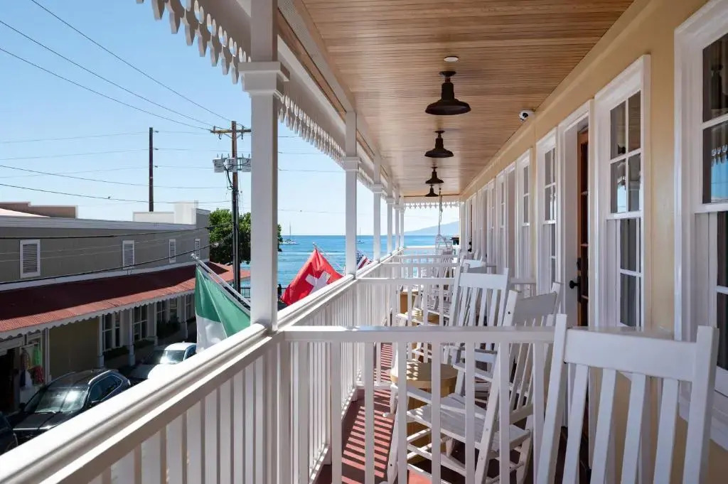Lahaina Inn