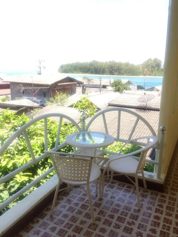 Jetty Place