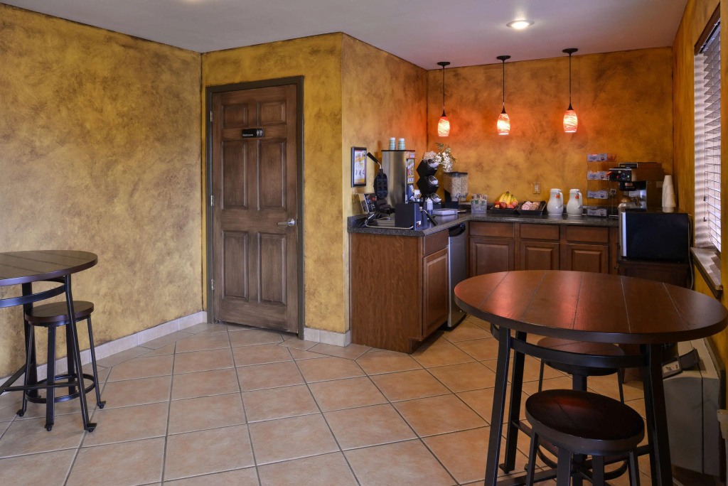 Americas Best Value Inn and Suites Little Rock