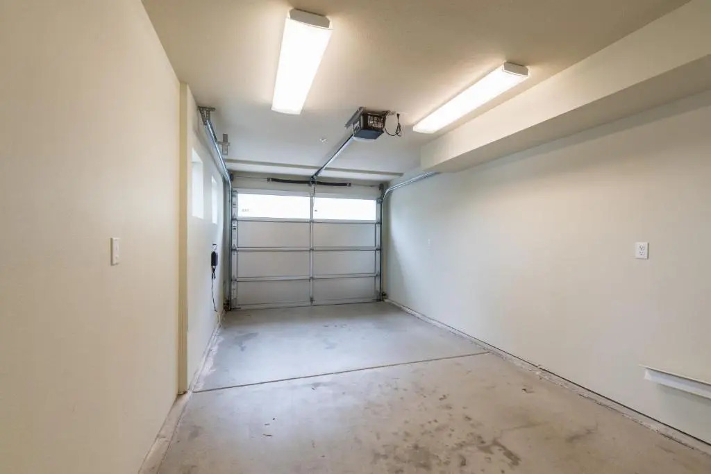 215 San Miguel