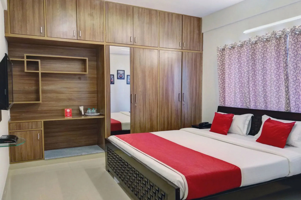 Hotel Kings Suites By OYO Rooms