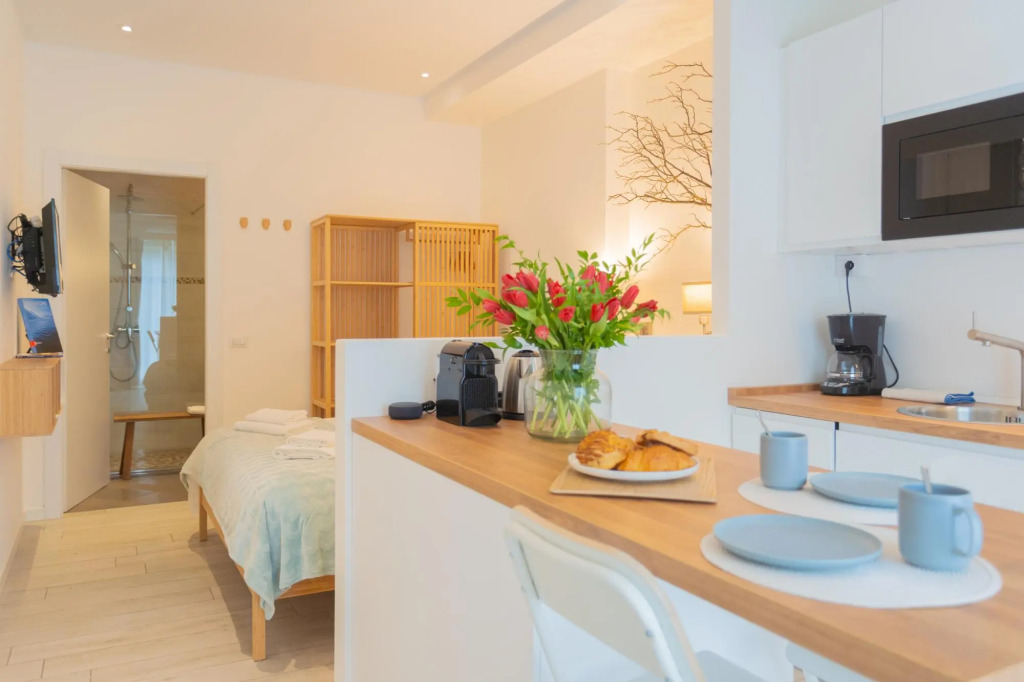 Enchanted Como Lake - Tremezzo Apartments by Rent All Como