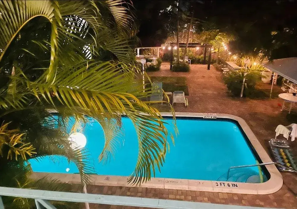Green Island Inn