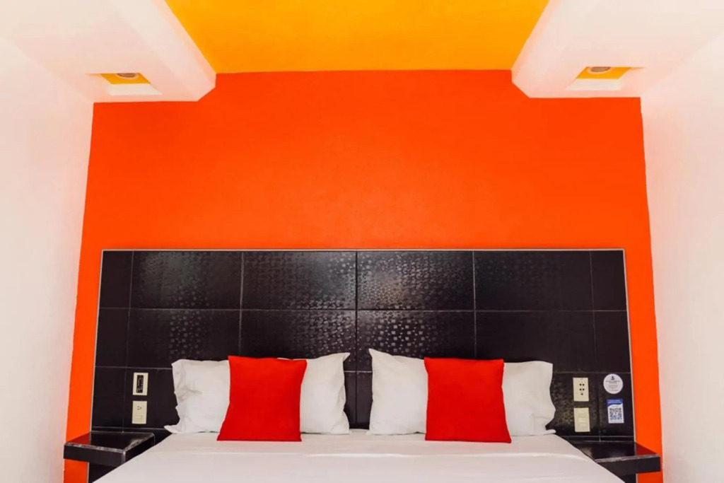 Hotel SR92 Adults Only