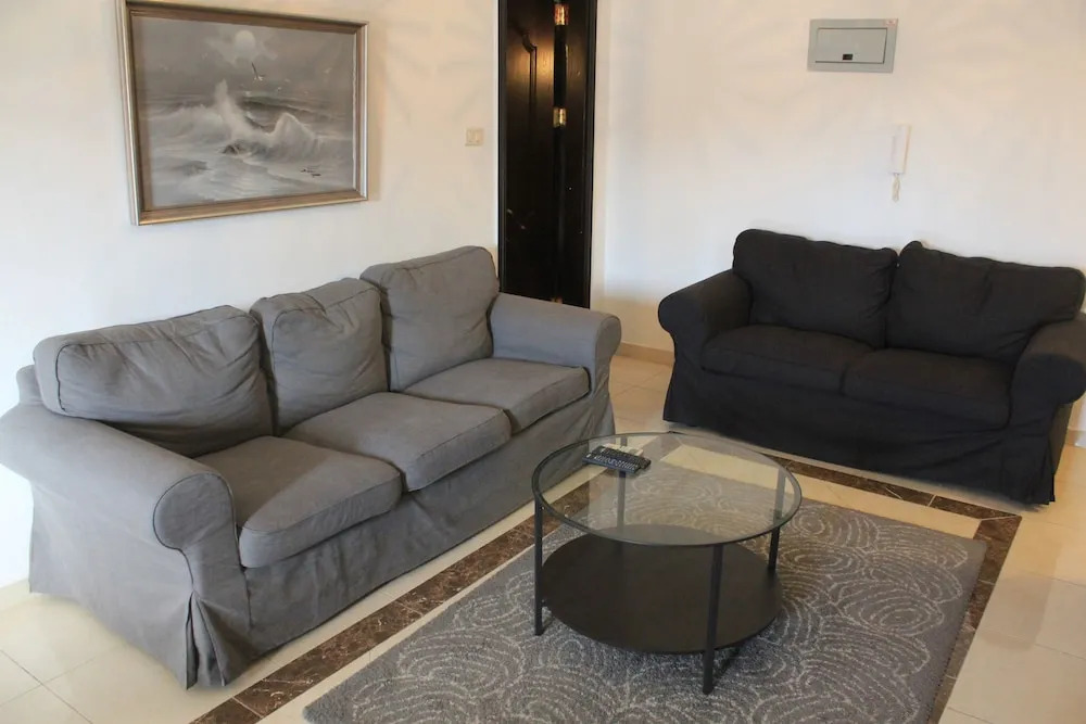 Modern & Hillview Terrace