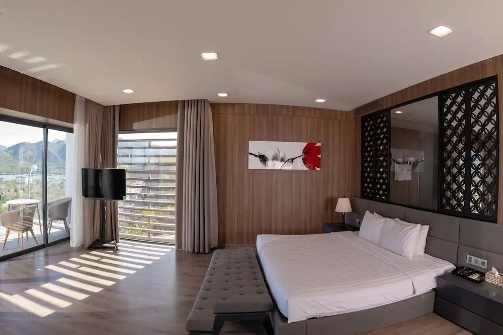 The Ocean Front Villa Nha Trang Abogo