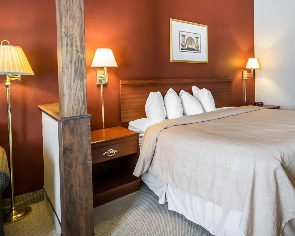 Quality Inn & Suites Elizabethtown