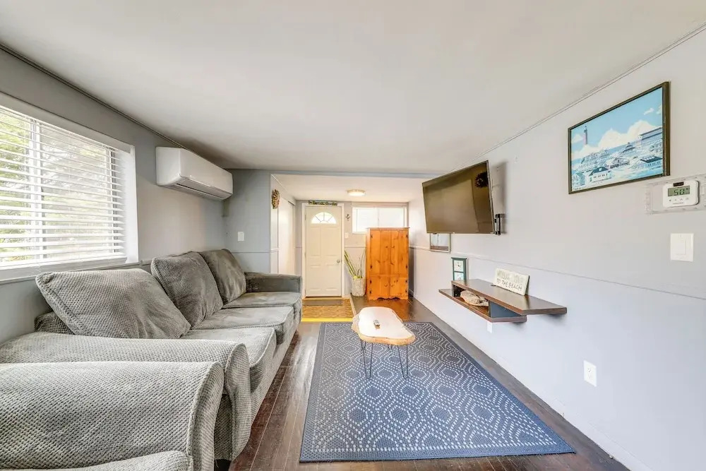 Walk to OOB Pier: Family-friendly Home w/ Hot Tub!