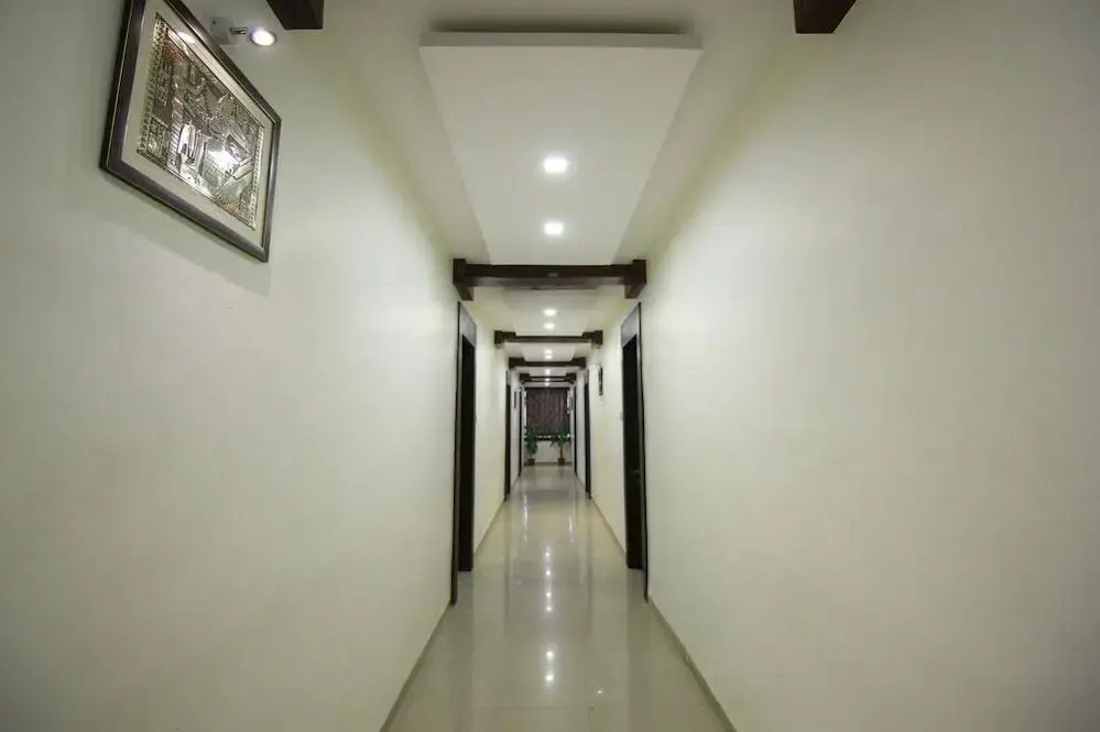 OYO Rooms Sahkari Jin Cross Road