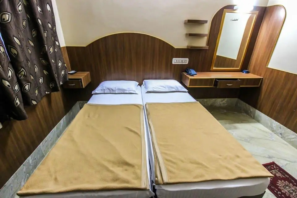 Shri Kamal Hotel