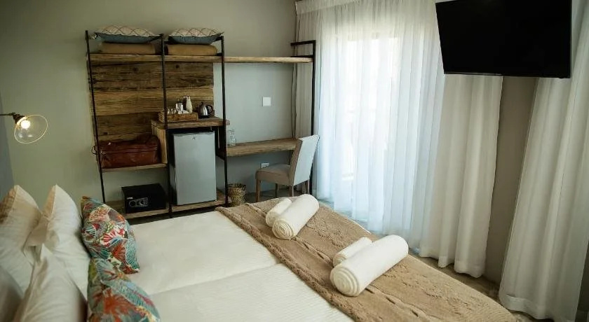 Driftwood Guesthouse