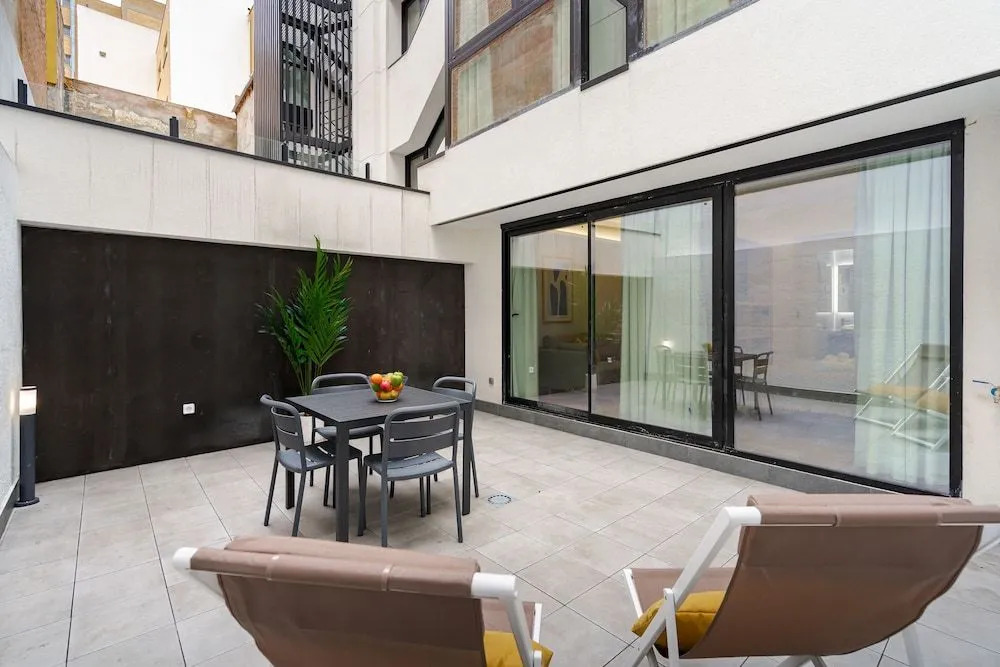 Feelathome Ventas Suites