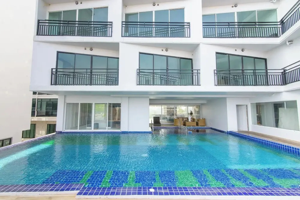 Bear & Bird Hotel โรงแรม แบร์ แอนด์ เบิร์ด