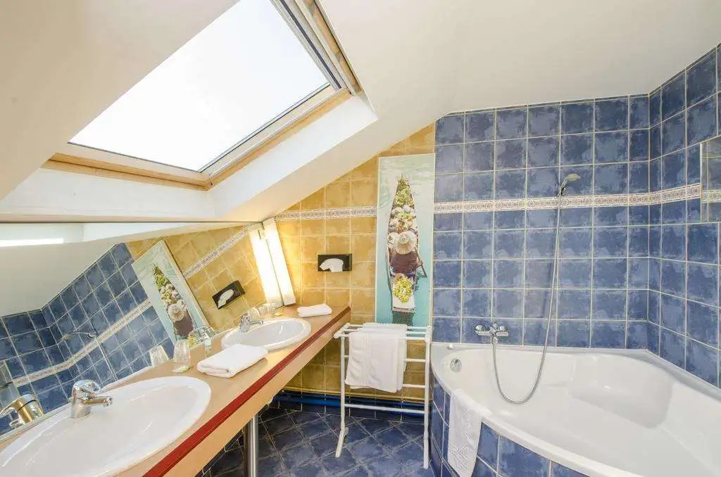 Hôtel Bosquet Pau Centre - Self Check In Budget Hotel