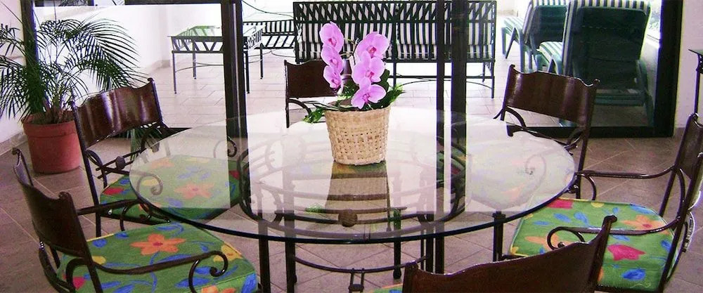 Hotel Jacarandas