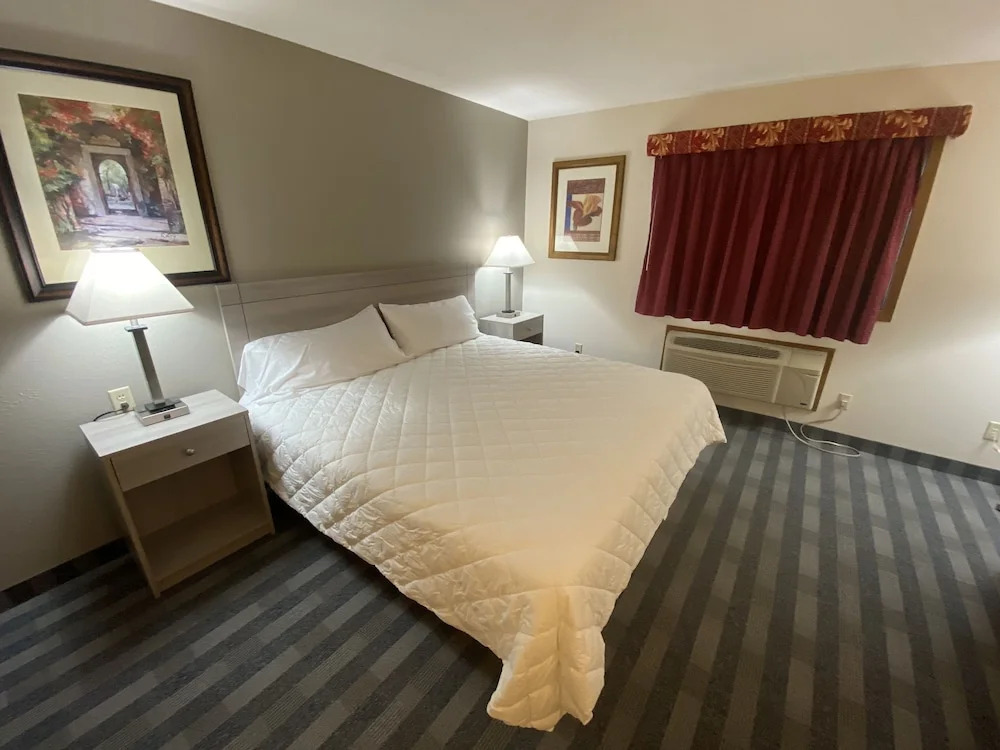 Lakes Area Lodge