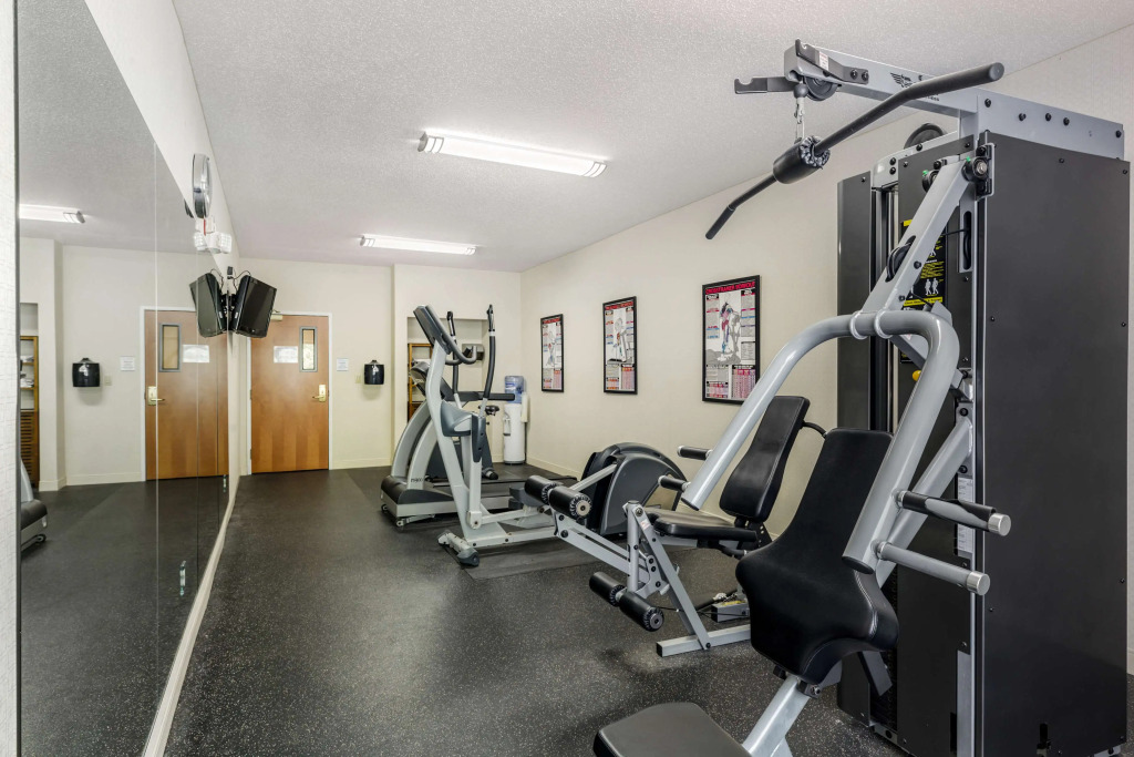 Best Western Plus New England Inn & Suites