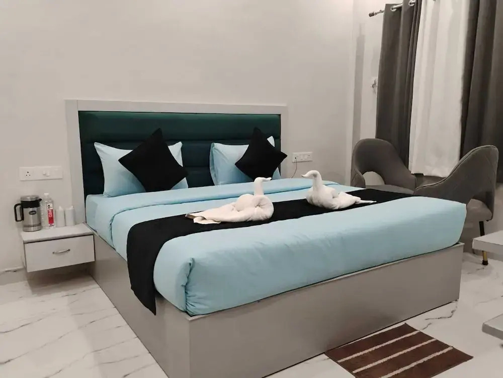 Hotel Aastha Inn