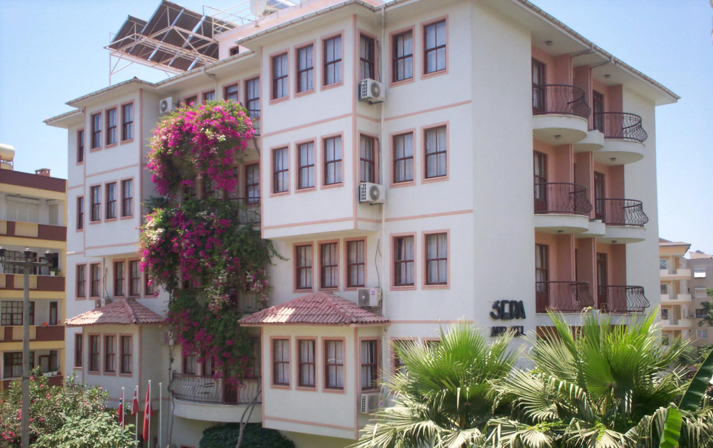 The S Apart & Suites Hotel