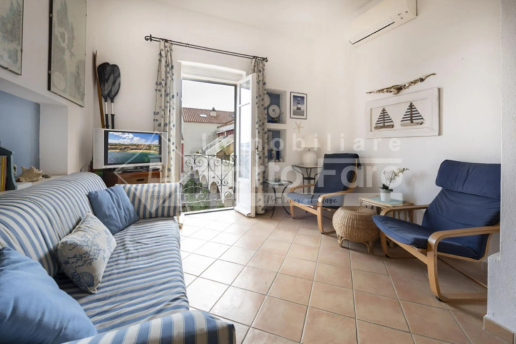 Apartment 17 Centro - THREE ROOM APARTMENT WITH SEASIDE VIEW BY THE PIAZZETTA OF PORTO FARO-17C PORTO FARO