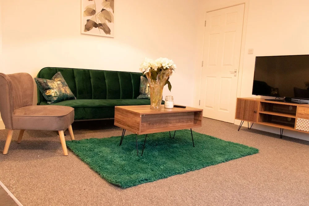 Livestay-modern 2 Bed Apartment Close to Heathrow