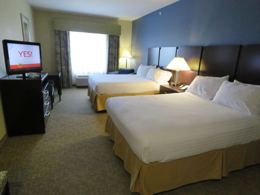 Holiday Inn Express Hotel & Suites Bartlesville by IHG