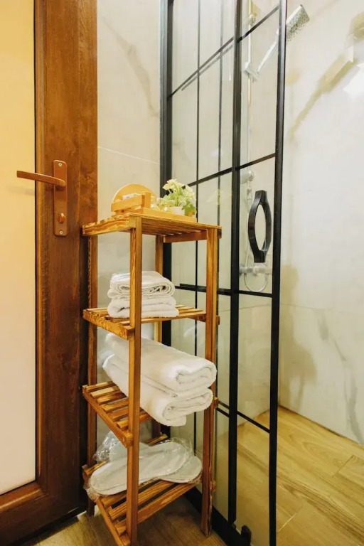 Yerumoni Suit Bungalov