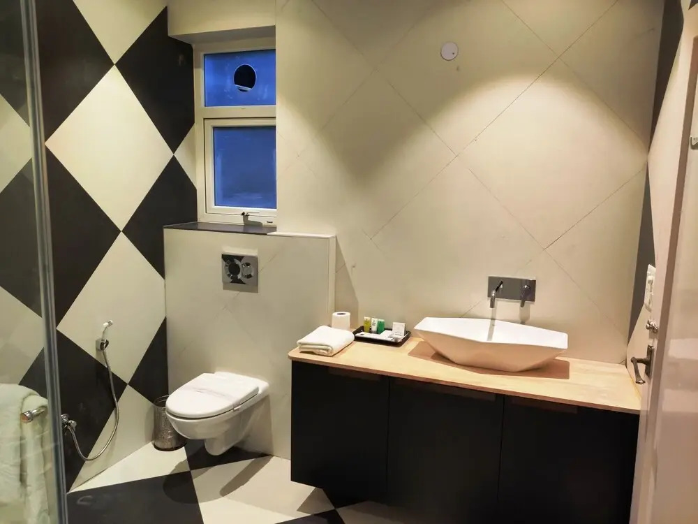 The Solace Hotel - Nehru Place