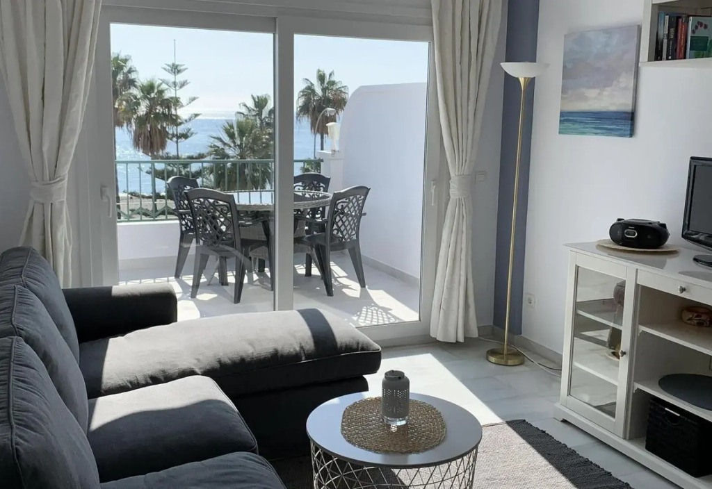 Lovely Apartment at the Beach