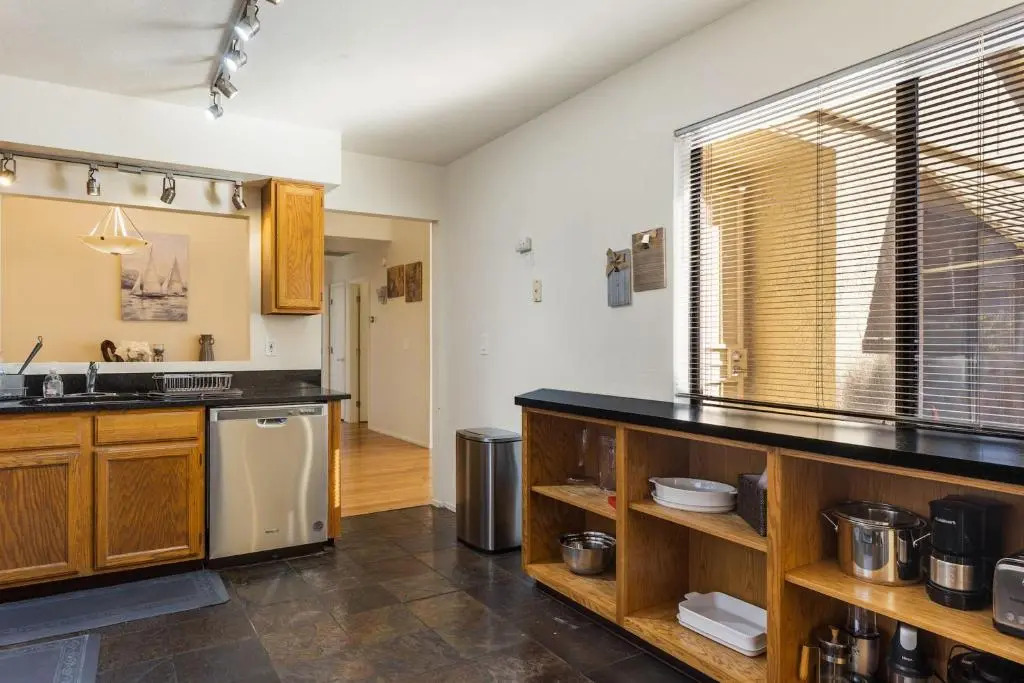Kona Cabana by Casago