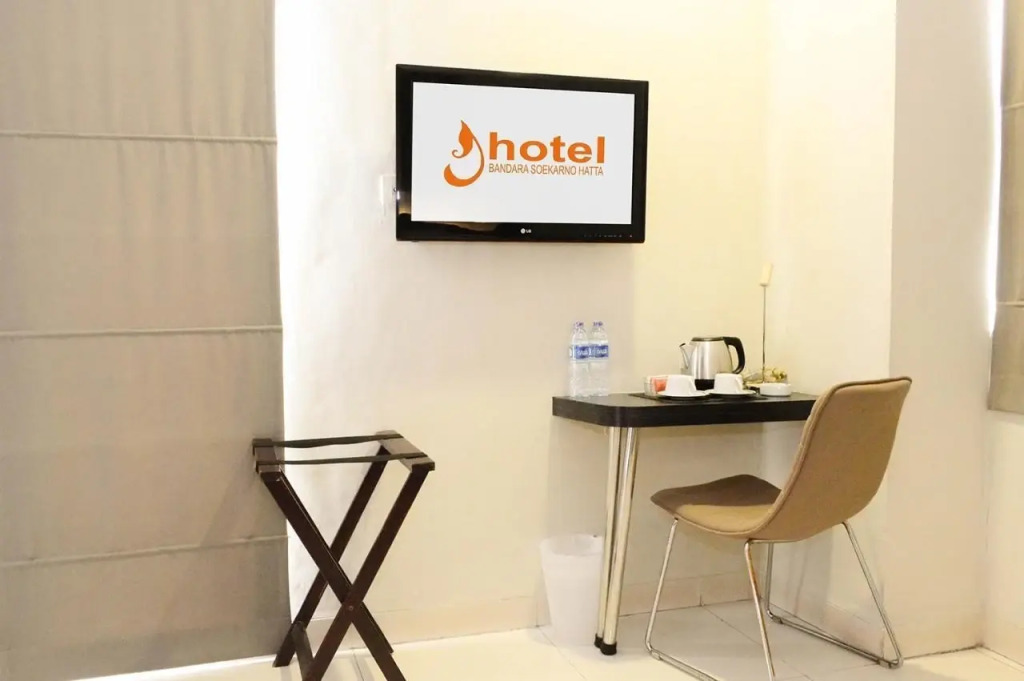 J hotel