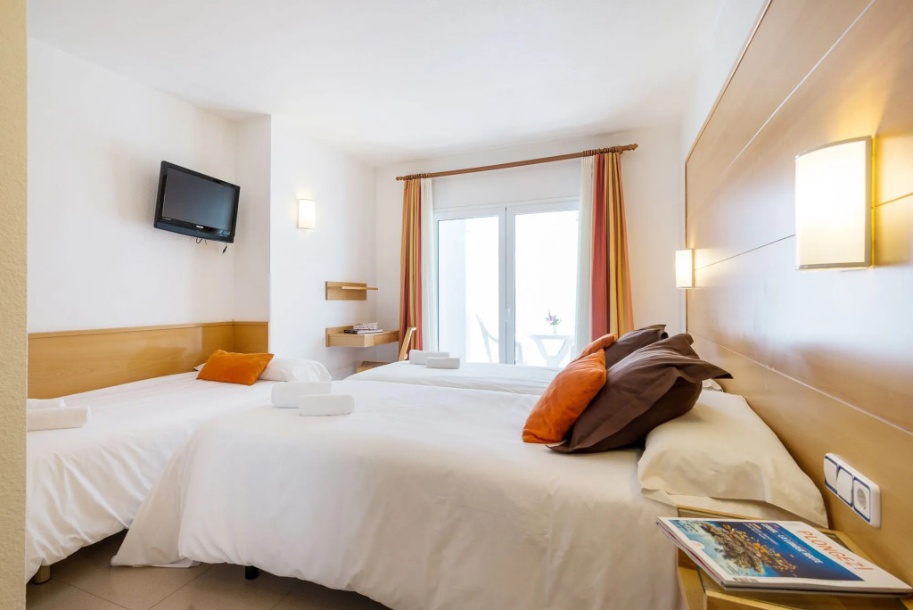 Hotel & Diving Les Illes