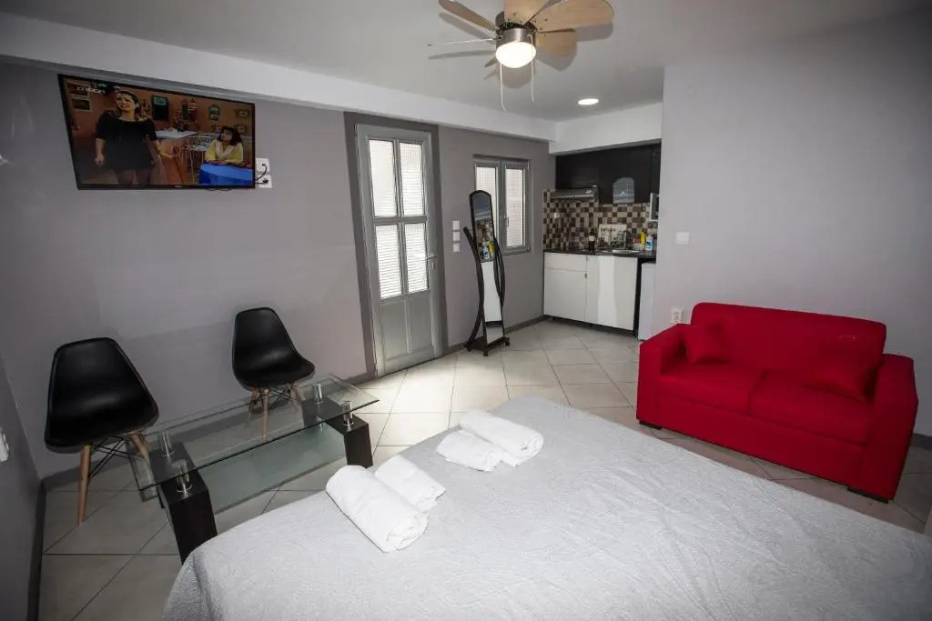 Trendy Living in Monastiraki