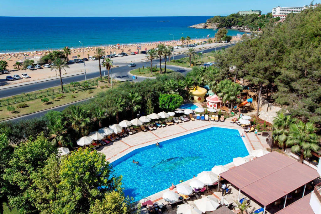 Miarosa İncekum Beach