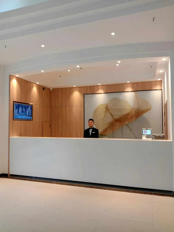 GreenTree Inn JiangXi JiuJiang Railway Station Front HongXiang Business Hotel