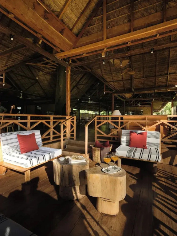 Explorers Inn