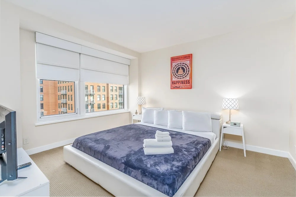 Furnished 2 Bedroom Apartment near National Museum 2 Apts by RedAwning