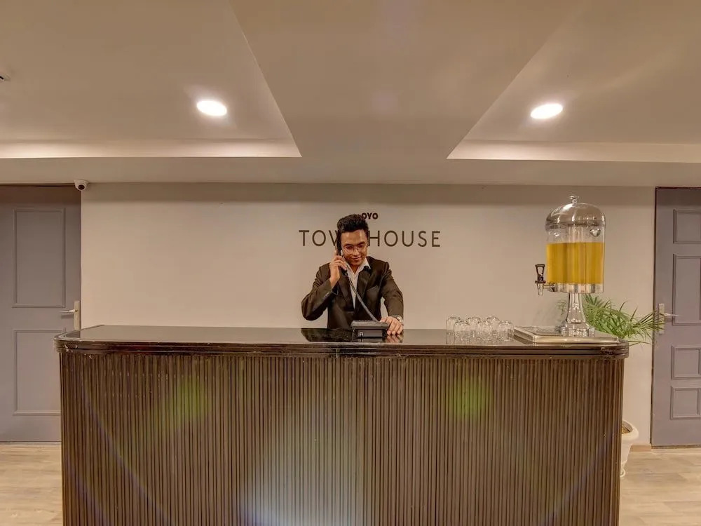 OYO Townhouse 117 Punjabi Bagh