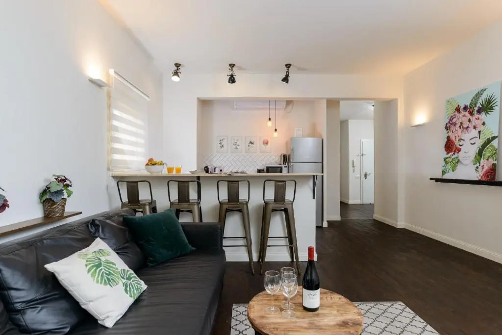Arlozorov by TLV2RENT