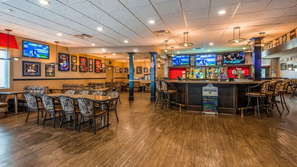 Seven Oaks Hotel Regina, SureStay Collection by Best Western