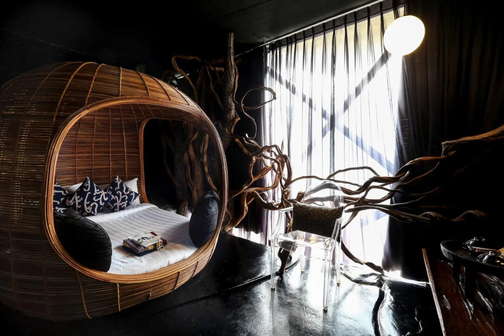 Mo rooms