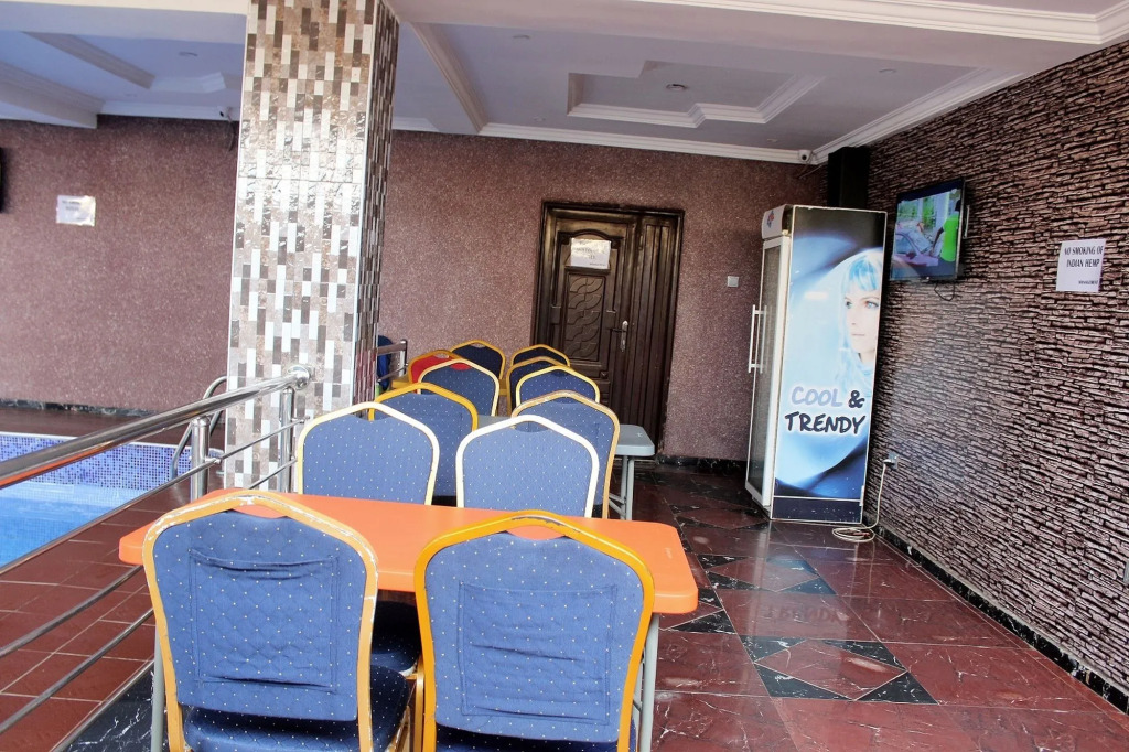 Osajamen Hotel