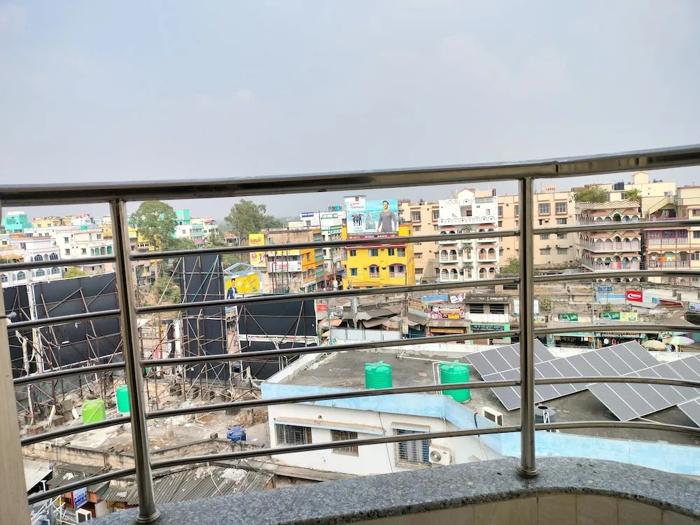 HOTEL BINAPANI Deluxe 1