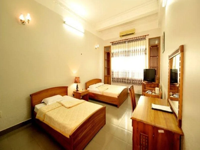 Nhà Hàng Khách Sạn Hòa Bình 2