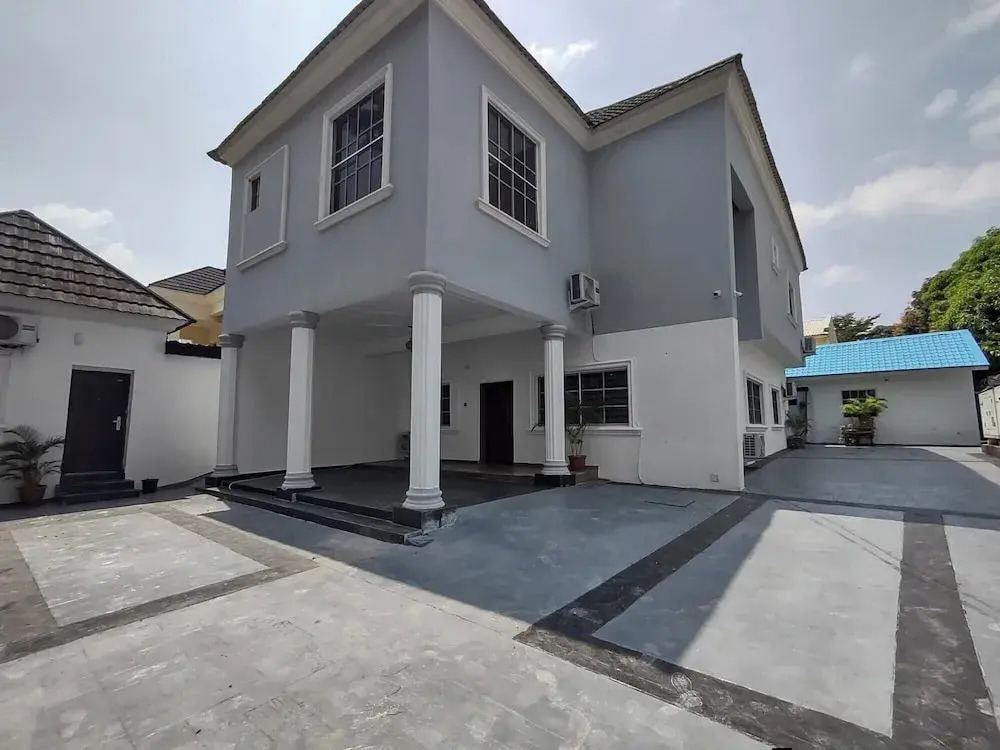Metrohills Business Suites