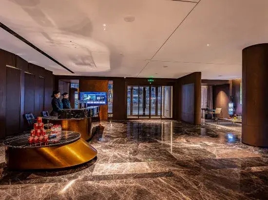RED MAPLE HOTEL（Qiqihar Railway Station）