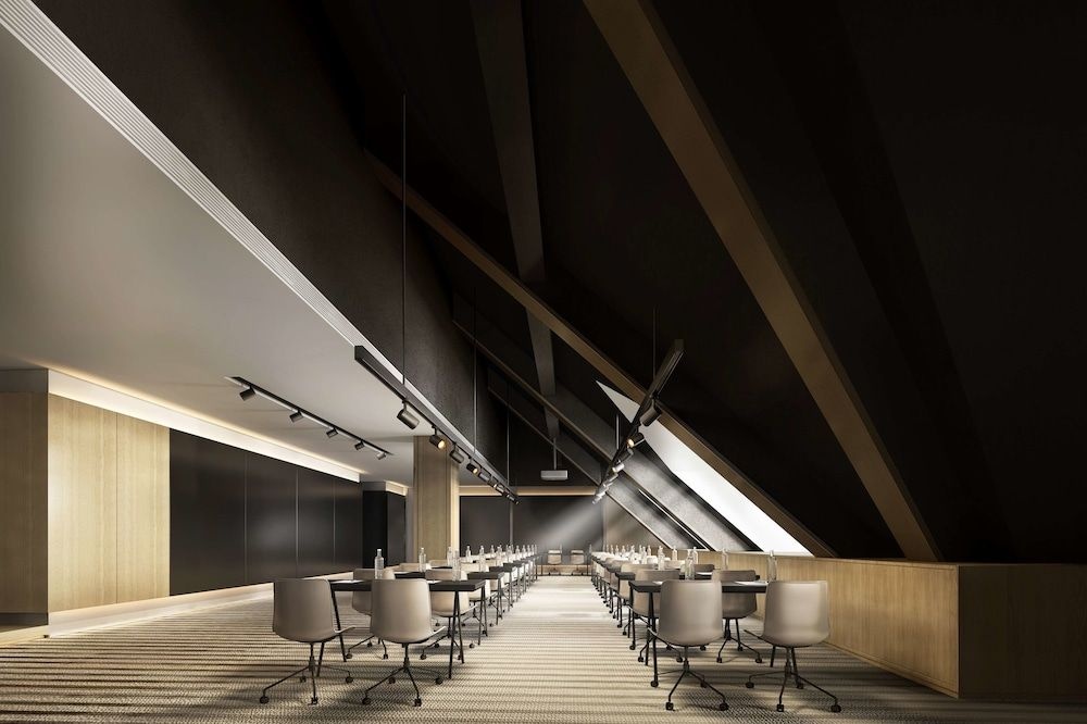 Hyatt Place Tongxiang Train Station