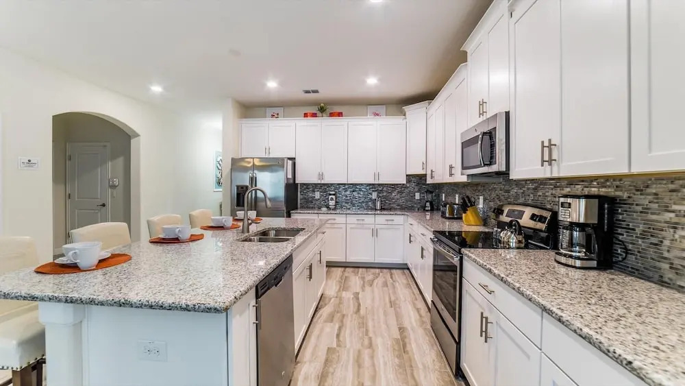 5440 Solterra Circle