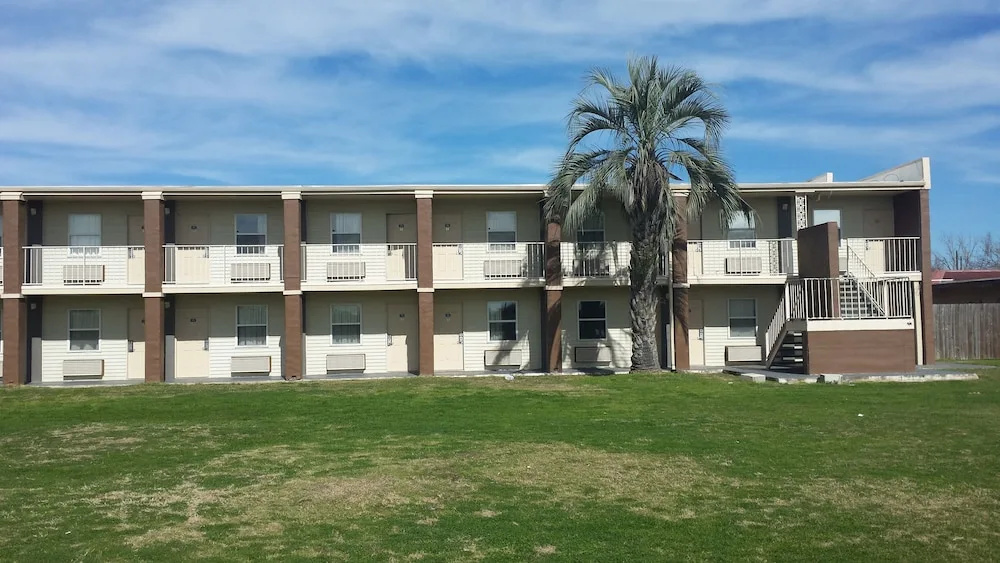 The Brooke Hotel