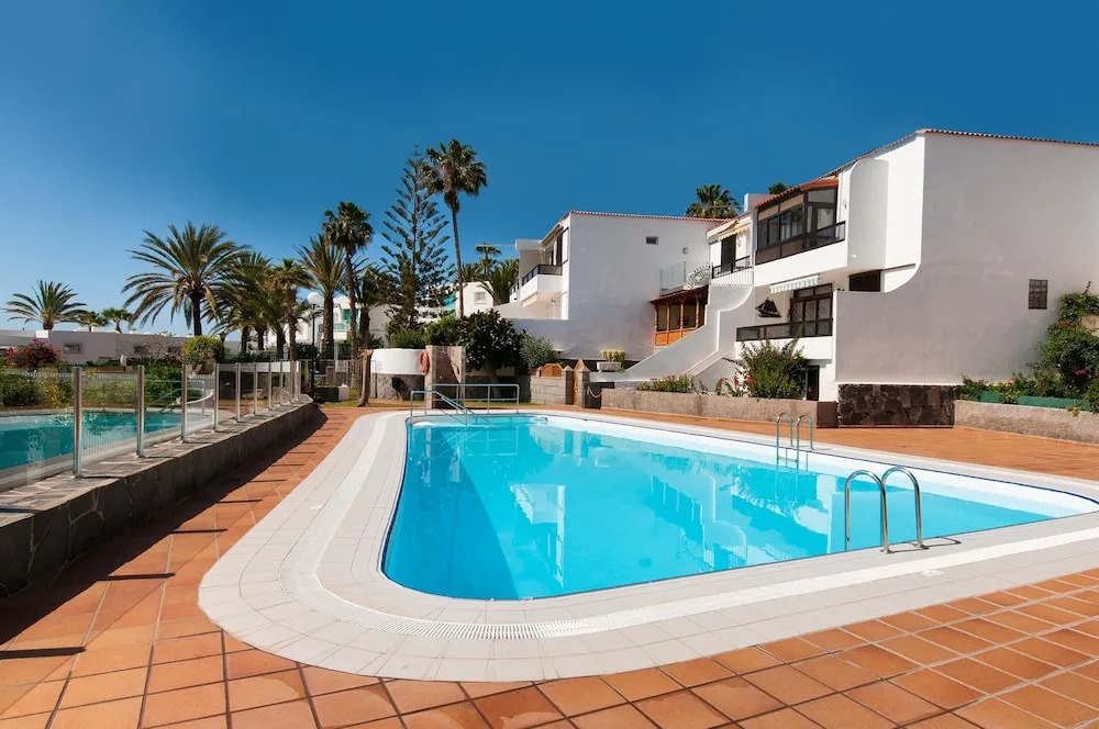 Bungalow Playa del Aguila II over the sea by VillaGranCanaria